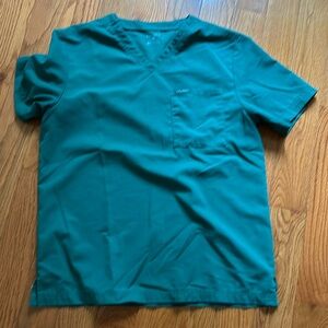 Jaanuu women’s scrub top size medium